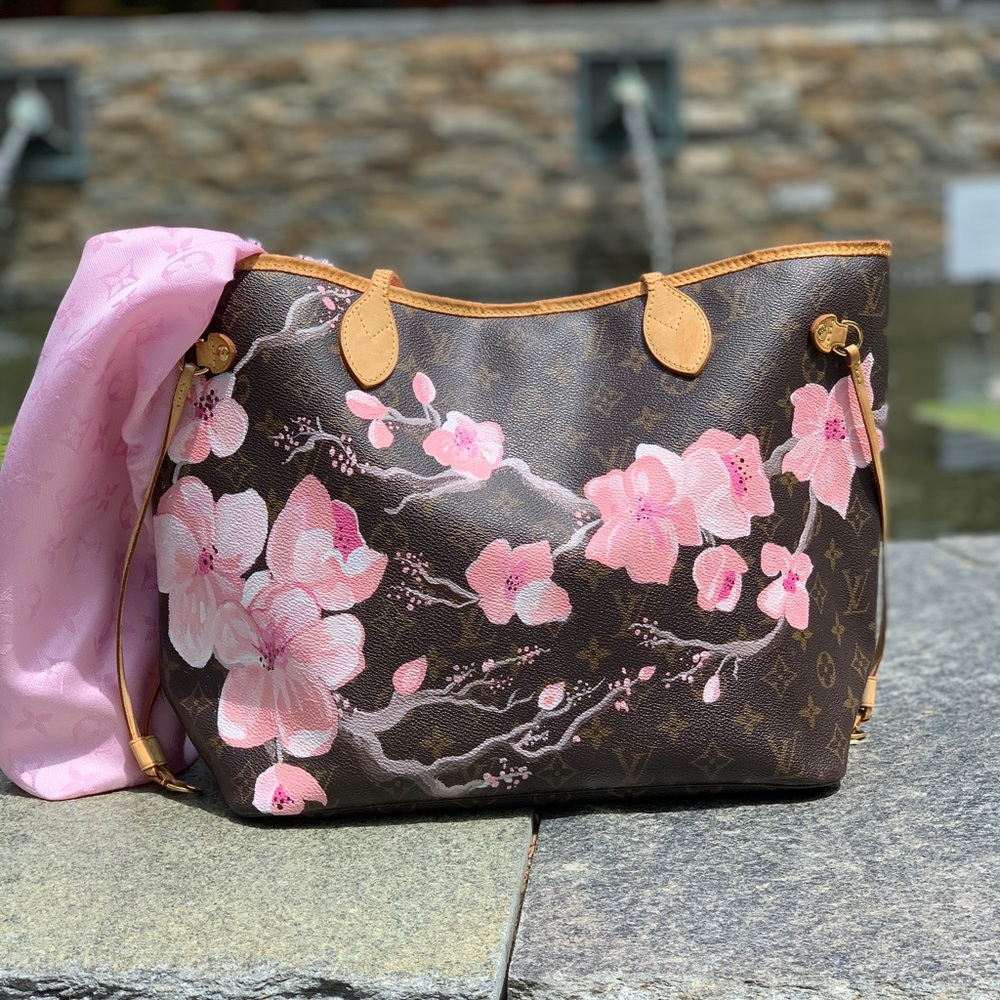 Painted LV neverfull